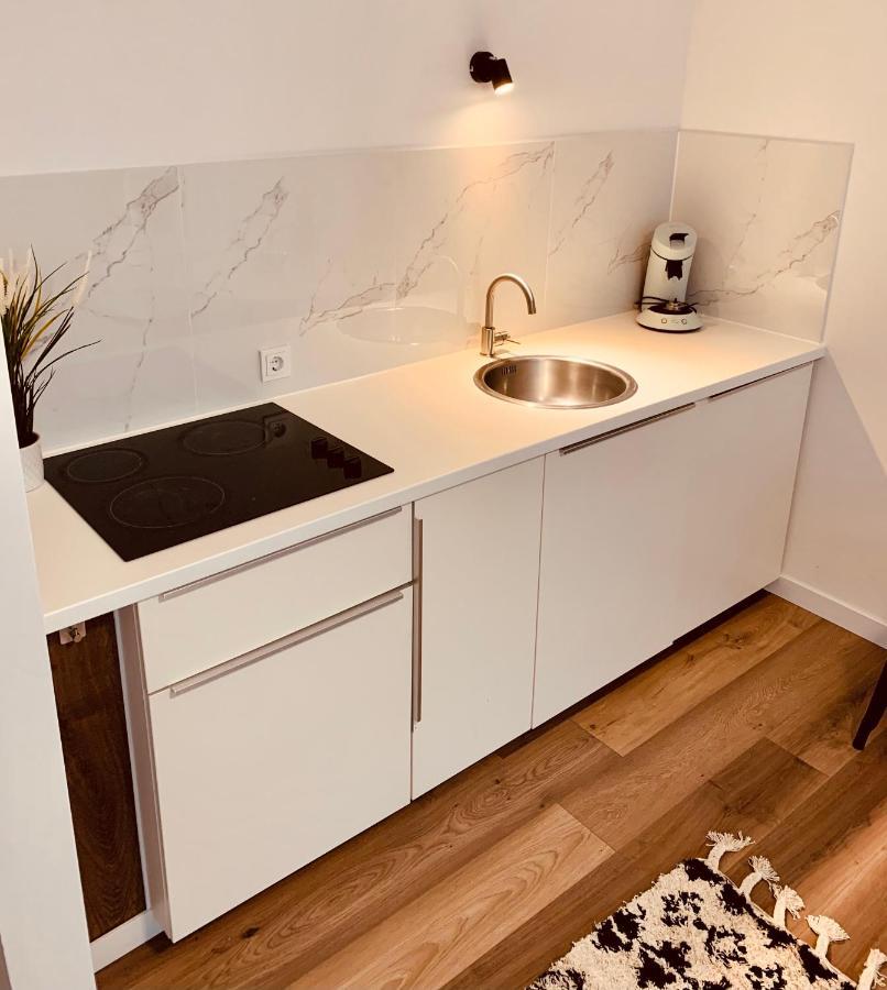 Gaestehaus Zur Uni Klinik Exklusives Apartment Mit Kueche Und Badezimmer 홈부르크 외부 사진