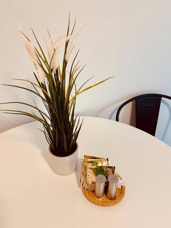 Gaestehaus Zur Uni Klinik Exklusives Apartment Mit Kueche Und Badezimmer 홈부르크 외부 사진