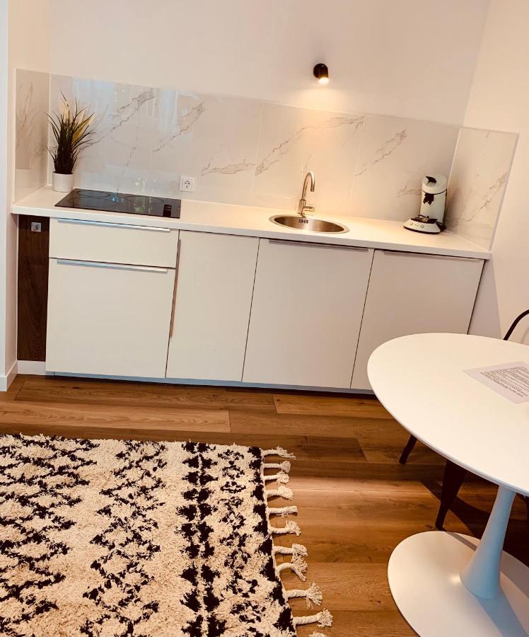 Gaestehaus Zur Uni Klinik Exklusives Apartment Mit Kueche Und Badezimmer 홈부르크 외부 사진