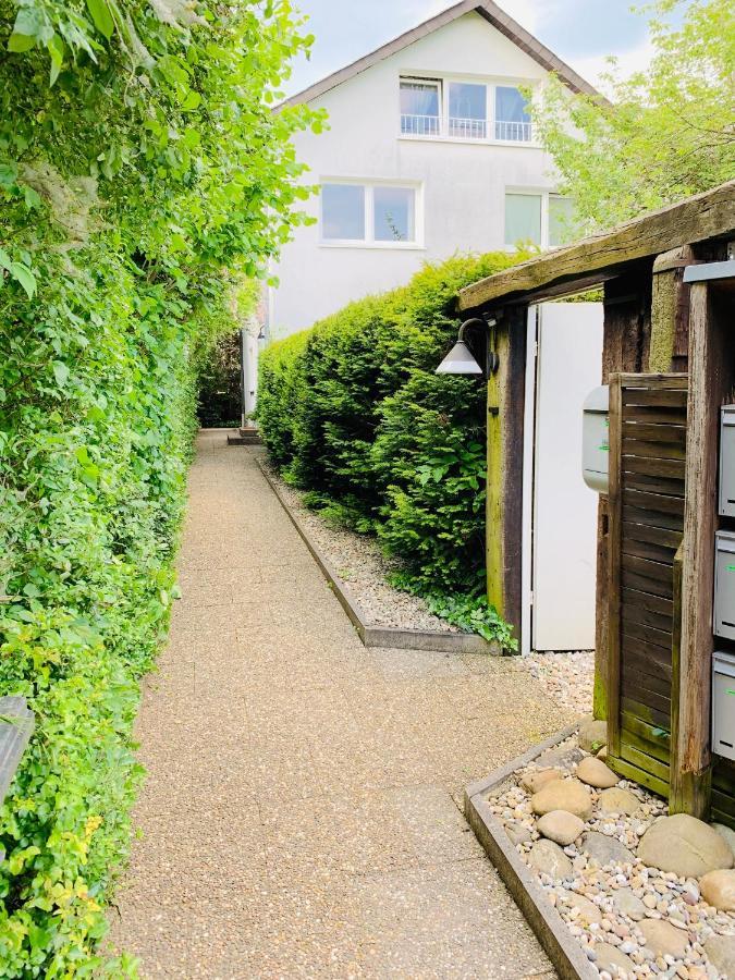 Gaestehaus Zur Uni Klinik Exklusives Apartment Mit Kueche Und Badezimmer 홈부르크 외부 사진